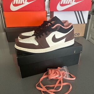 Nike Black, Brown, and White Sneakers with Pink Laces